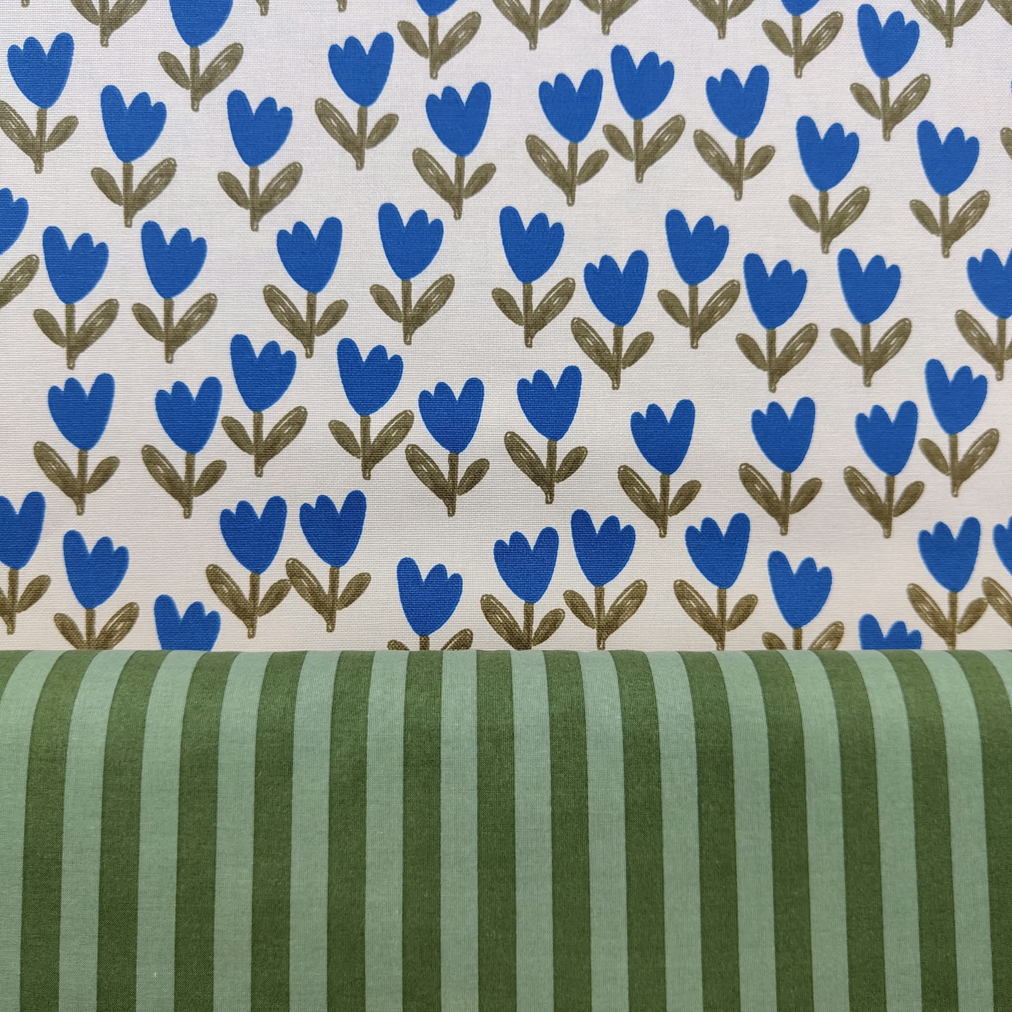 Tissu demi natte Tulipes Bleu et Olive