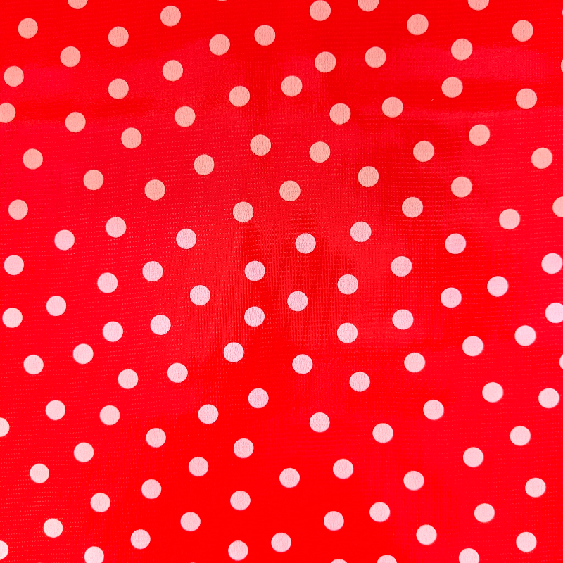 Toile cirée vichy pois blancs sur fond rouge